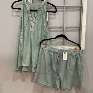 Matilda Jane good hart brand bundle piper shorts and Kinsey tank both size large